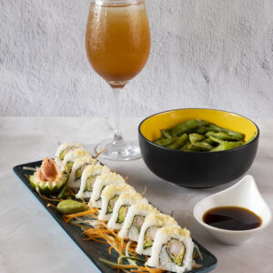 Rollo de Sushi  + Bebida + Edamames